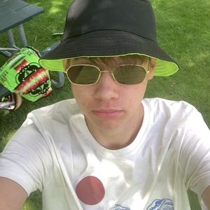 Meet your Posher, Zak